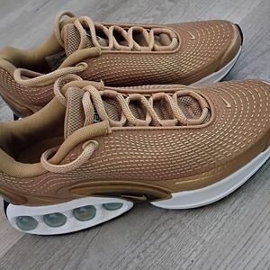 Stylish Gold Athletic Sneakers